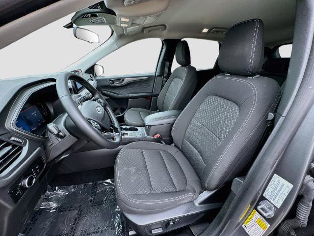 Certified 2024 Ford Escape Active AWD/4WD image 17