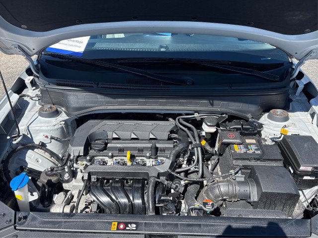 Used 2025 Hyundai Venue SEL FWD image 21