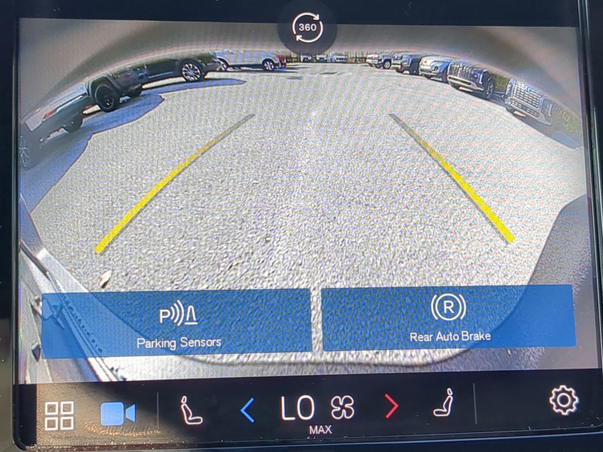 Used 2023 Volvo XC40 Recharge Plus image 53