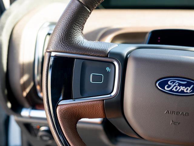 Certified 2025 Ford Expedition King Ranch image 24