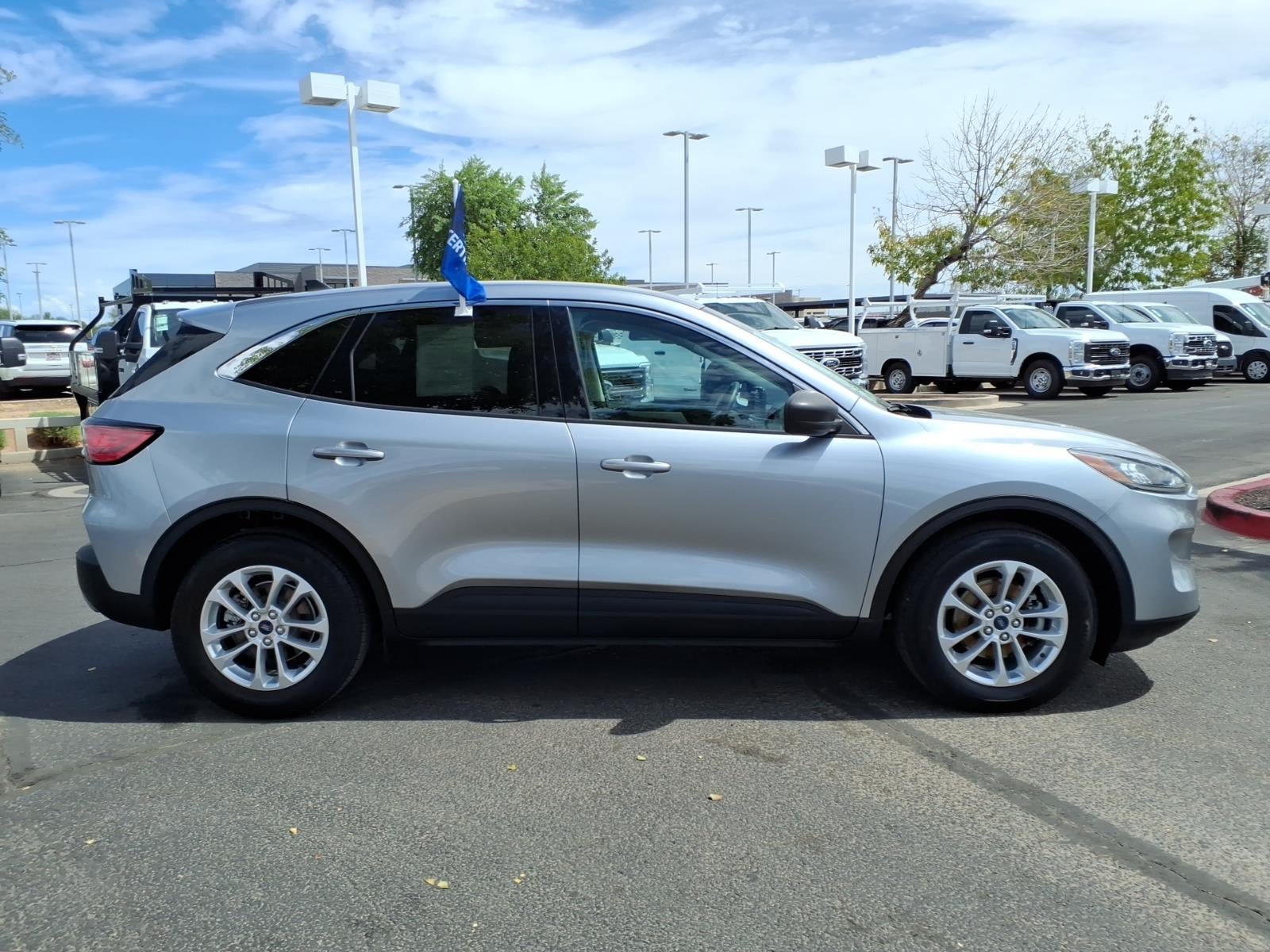 Certified 2022 Ford Escape SE w/ Convenience Package FWD image 3