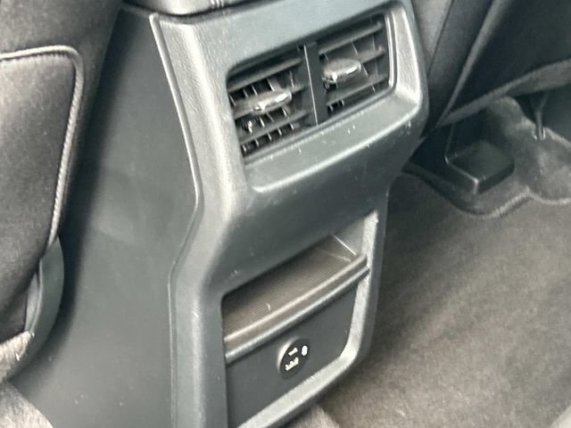 Certified 2021 Ford Edge SE FWD image 18