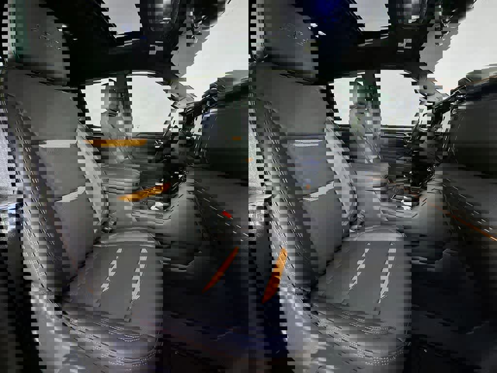 Used 2025 GMC Sierra 1500 AT4 w/ Technology Package image 18