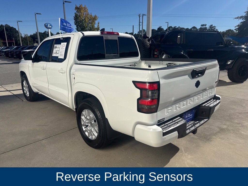 Used 2022 Nissan Frontier SV RWD image 4