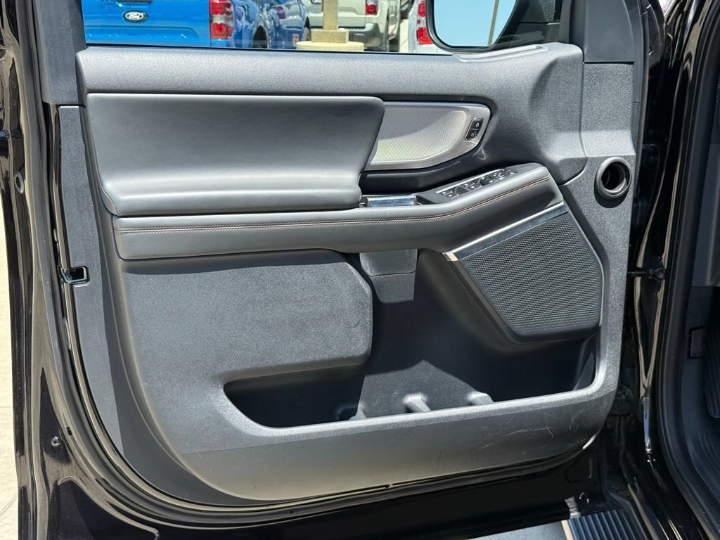 Certified 2025 Ford Expedition Max Active AWD/4WD image 16