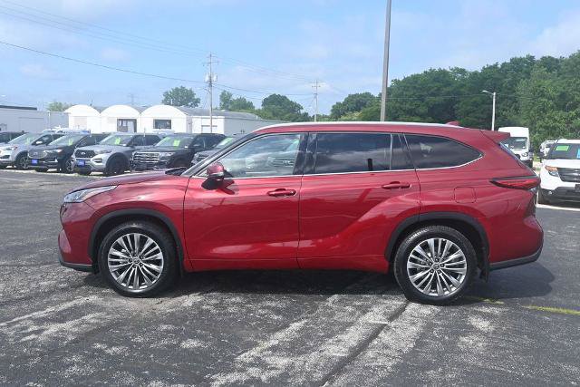Used 2021 Toyota Highlander Platinum AWD/4WD image 4