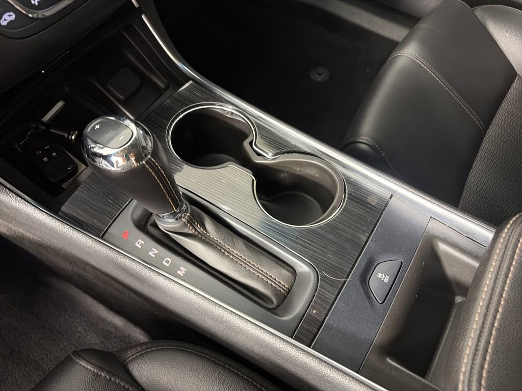 Used 2019 Chevrolet Impala LT FWD image 22