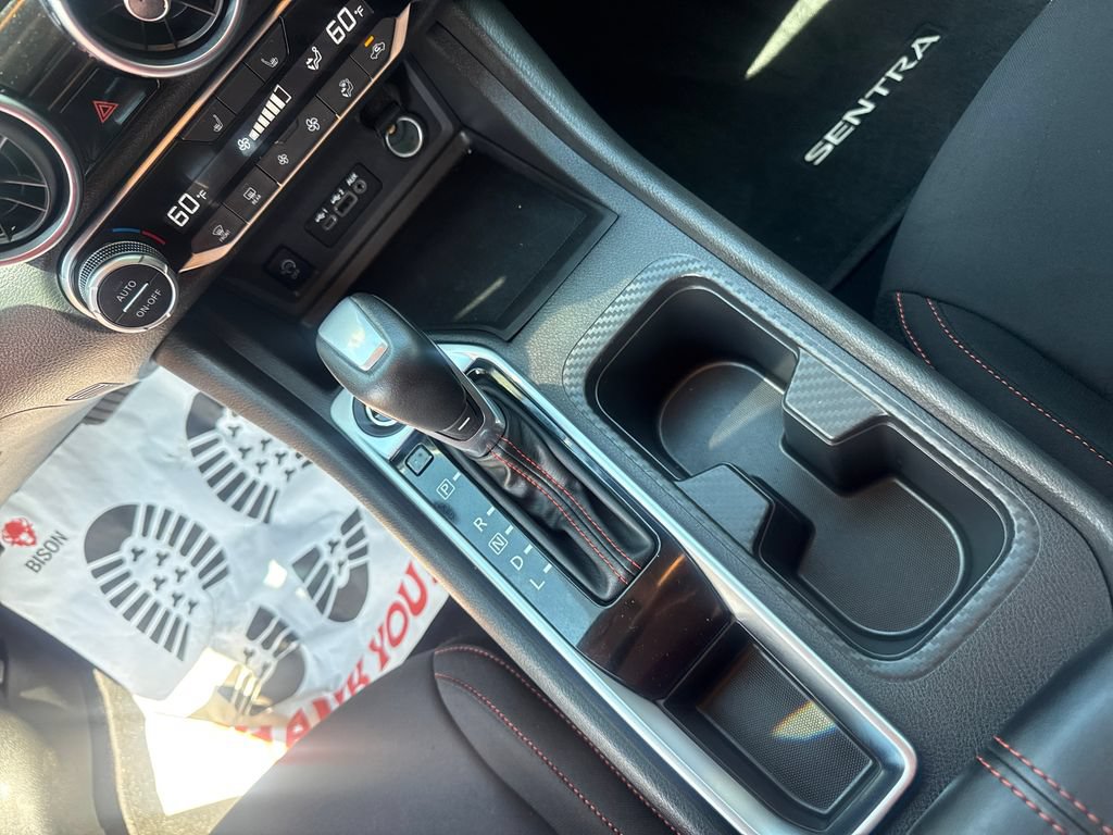 Used 2025 Nissan Sentra SR FWD image 18
