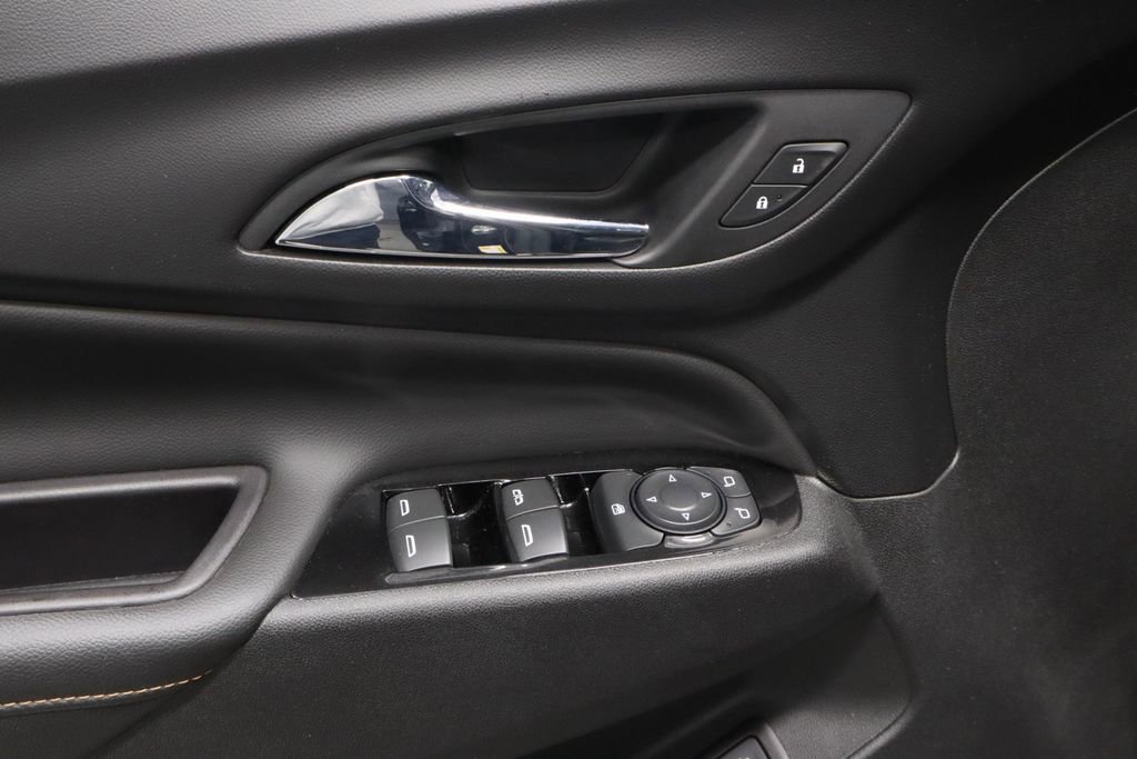 Used 2022 Chevrolet Equinox Premier FWD image 23