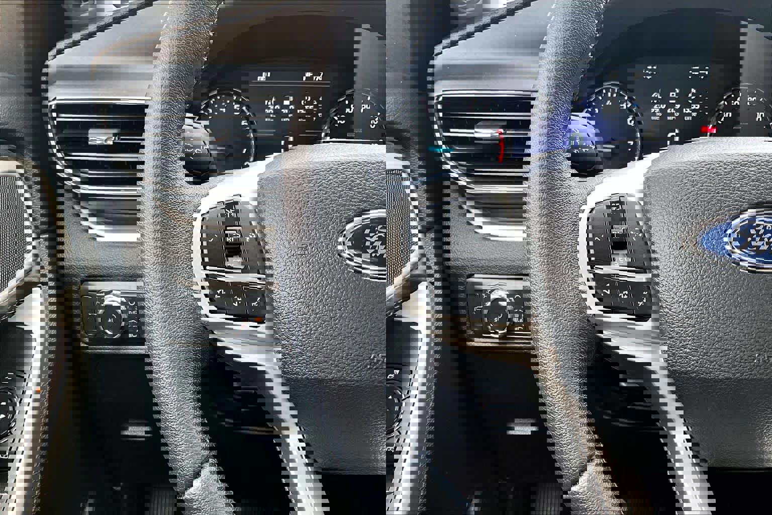 Certified 2022 Ford Explorer XLT w/ Equipment Group 202A image 25