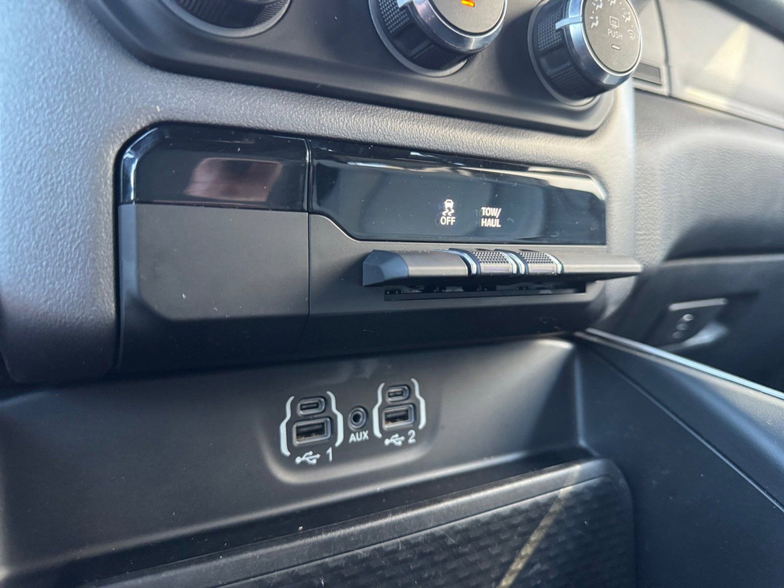 Used 2023 RAM 1500 Big Horn image 24