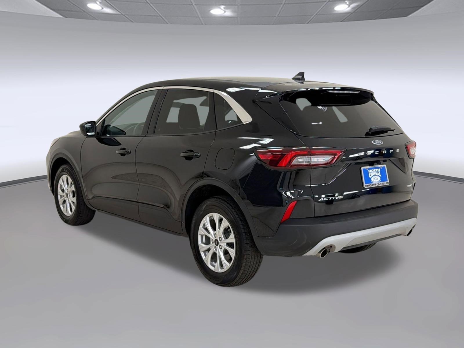 Certified 2023 Ford Escape Active AWD/4WD image 3