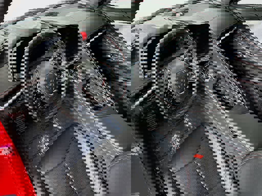 Used 2020 Chevrolet Corvette Stingray Premium Cpe w/ 3LT image 2