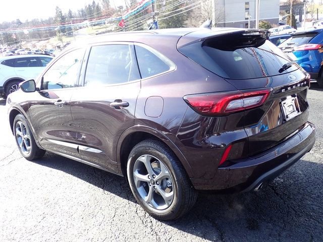 Certified 2023 Ford Escape ST-Line w/ Tech Pack #1 image 5