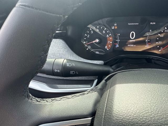 Used 2024 Jeep Compass Latitude image 31