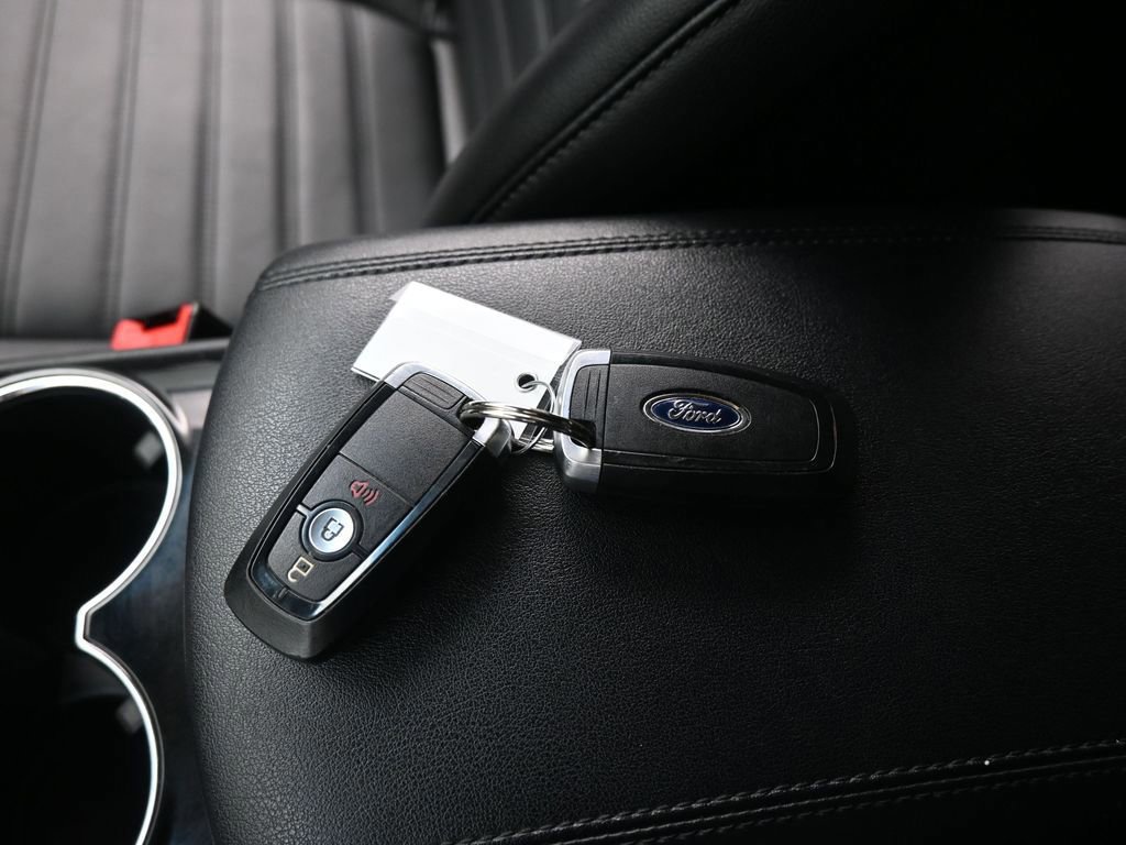 Certified 2017 Ford Edge SEL w/ Equipment Group 201A image 45