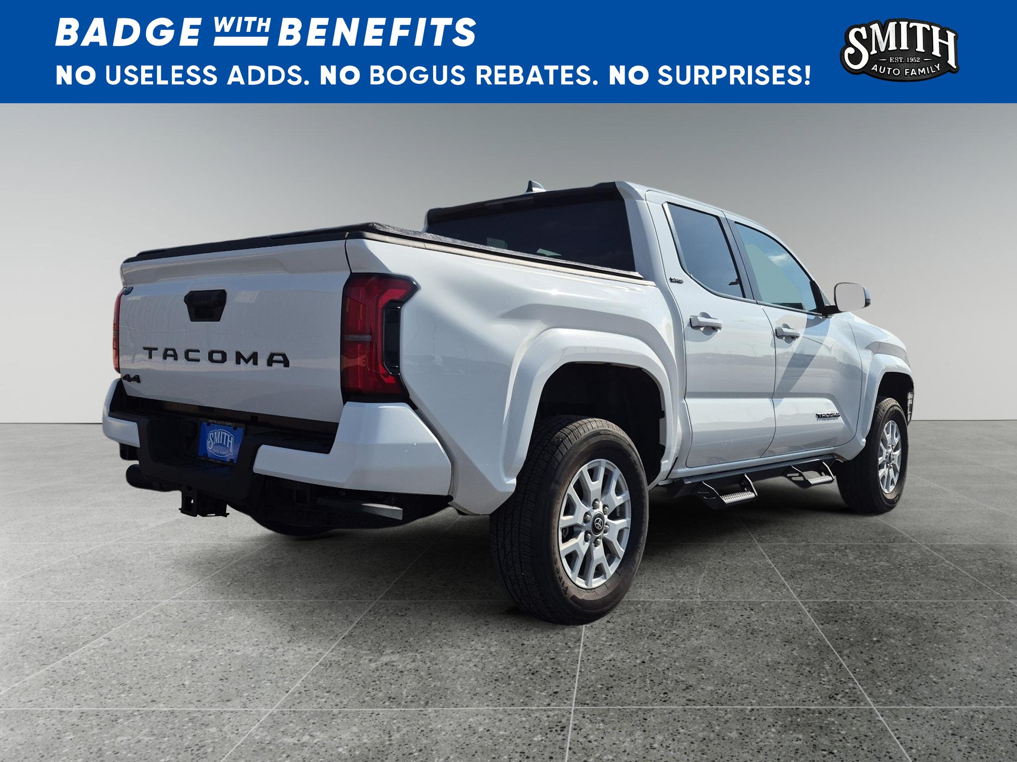 Used 2025 Toyota Tacoma SR5 AWD/4WD image 8