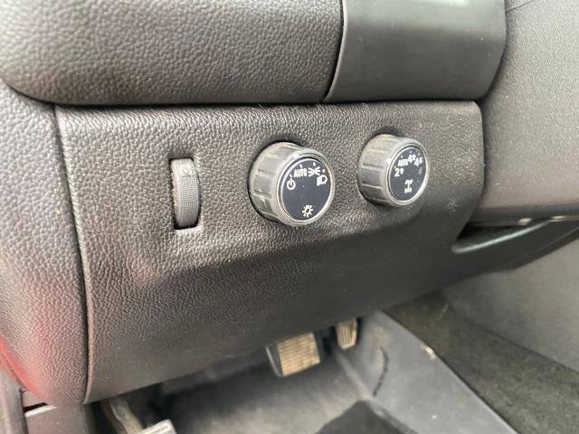Used 2018 Chevrolet Colorado LT AWD/4WD image 18