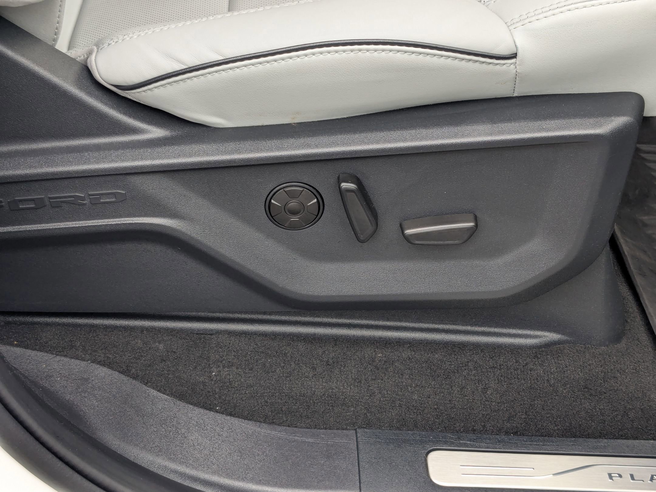 Certified 2025 Ford Expedition Platinum w/ Platinum Ultimate Package image 42