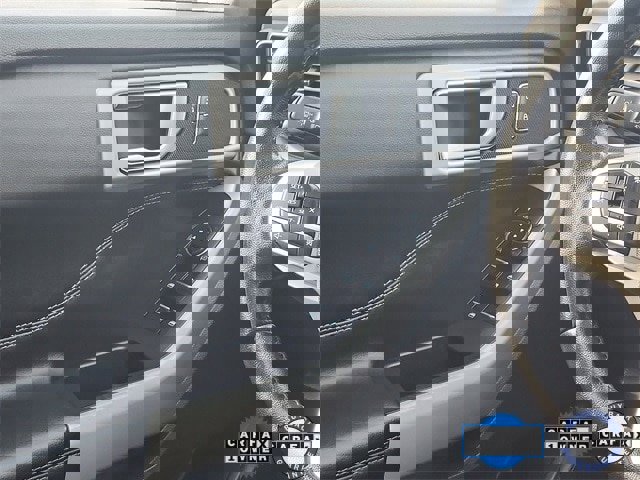 Certified 2022 Ford Explorer XLT w/ Equipment Group 202A image 11