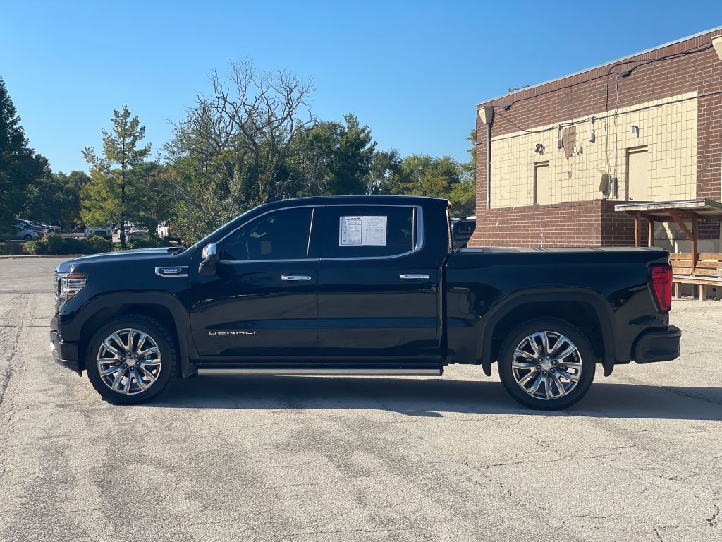 Used 2024 GMC Sierra 1500 Denali w/ Denali Reserve Package AWD/4WD image 2