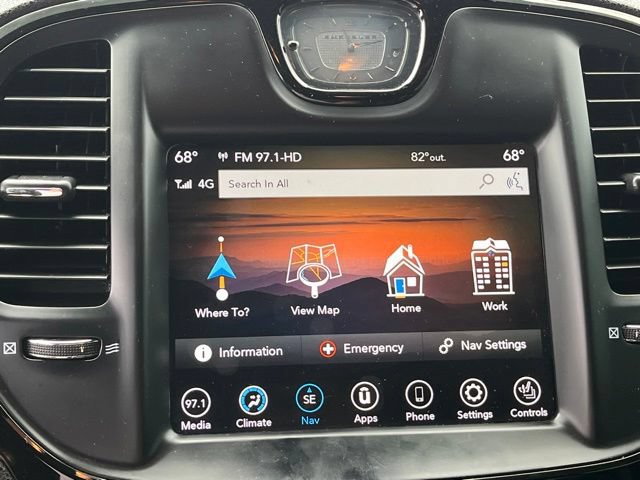 Used 2021 Chrysler 300 S w/ S Model Appearance Package RWD image 21