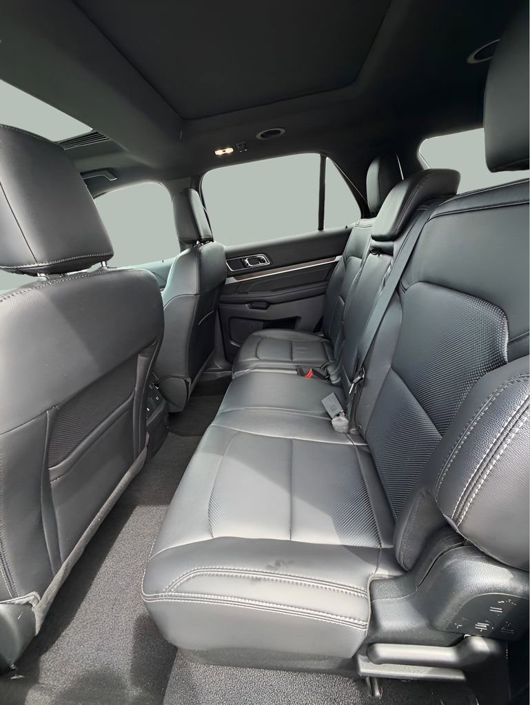 Certified 2019 Ford Explorer Limited w/ Class III Trailer Tow Package AWD/4WD image 12