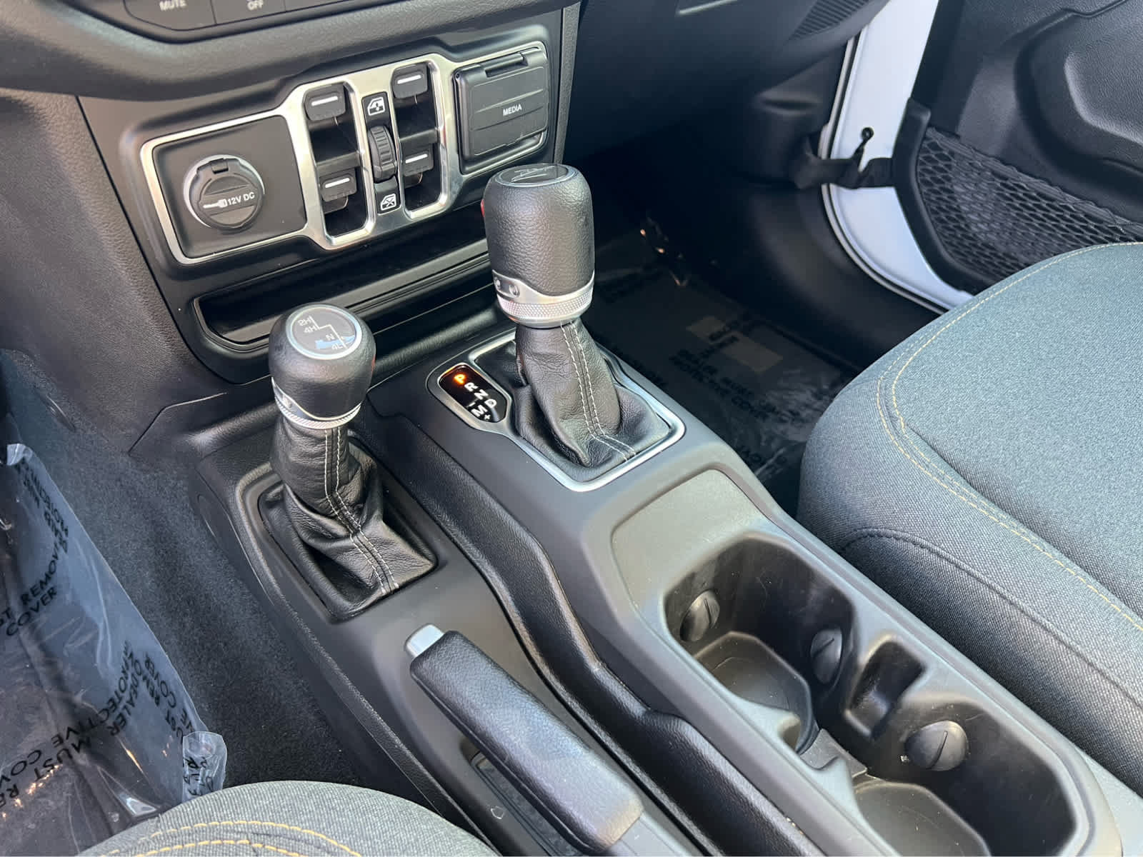 Used 2024 Jeep Gladiator Sport AWD/4WD image 37
