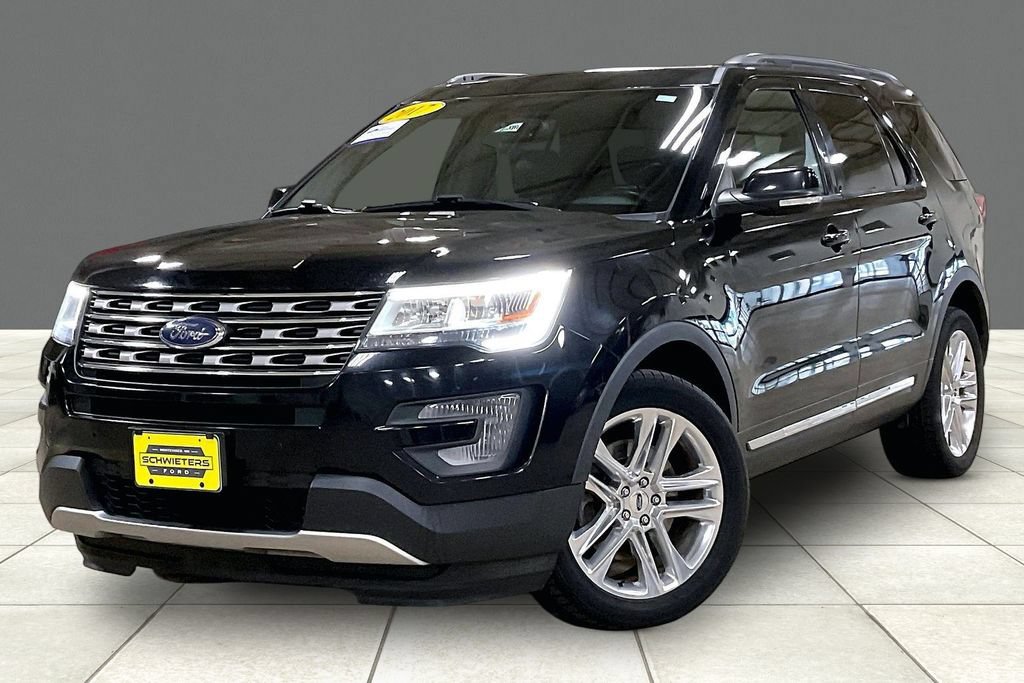 Certified 2017 Ford Explorer XLT w/ Equipment Group 202A AWD/4WD image 2