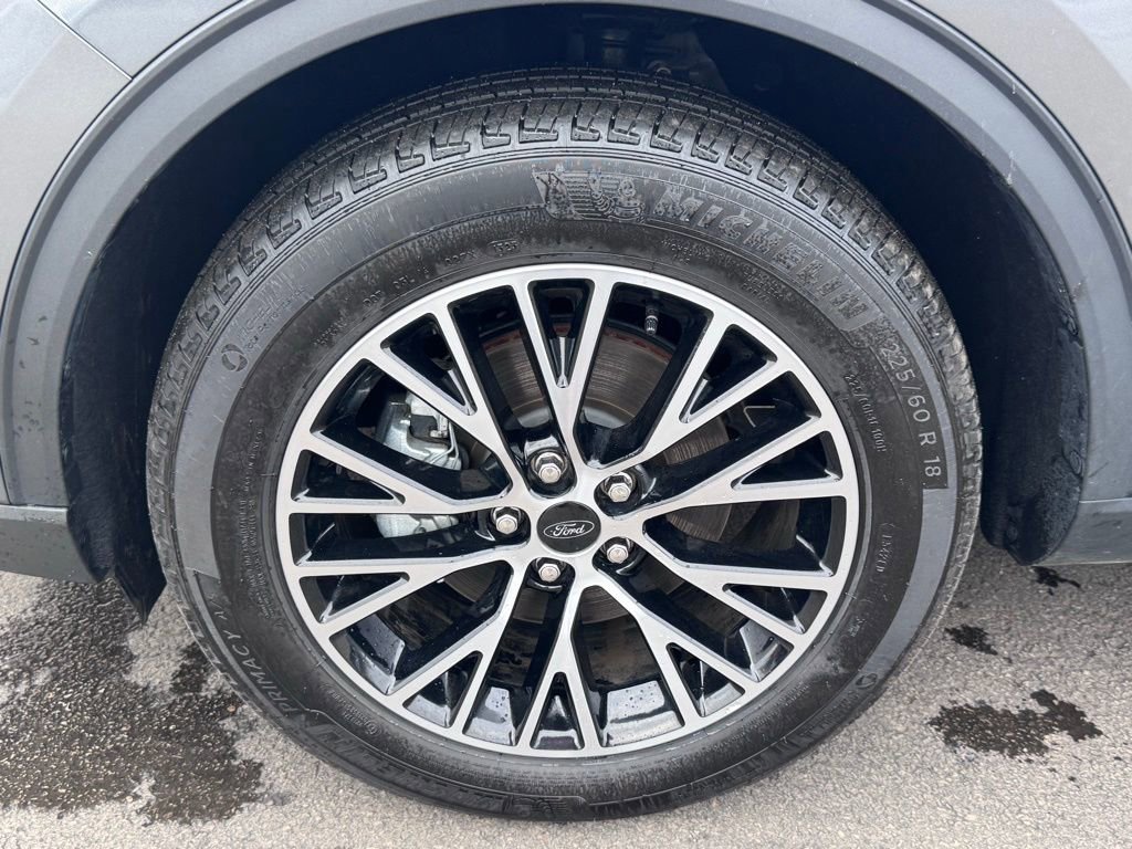 Certified 2023 Ford Escape SE w/ PHEV Premium Package image 46