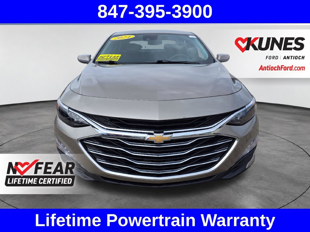 Used 2024 Chevrolet Malibu LT FWD image 2
