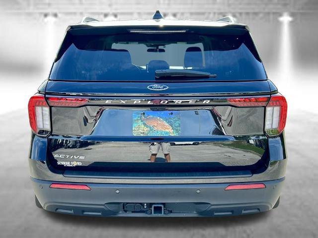 Certified 2025 Ford Explorer Active RWD image 6