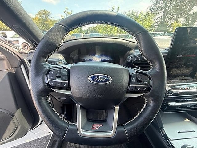 Certified 2022 Ford Explorer ST w/ Equipment Group 401A AWD/4WD image 16