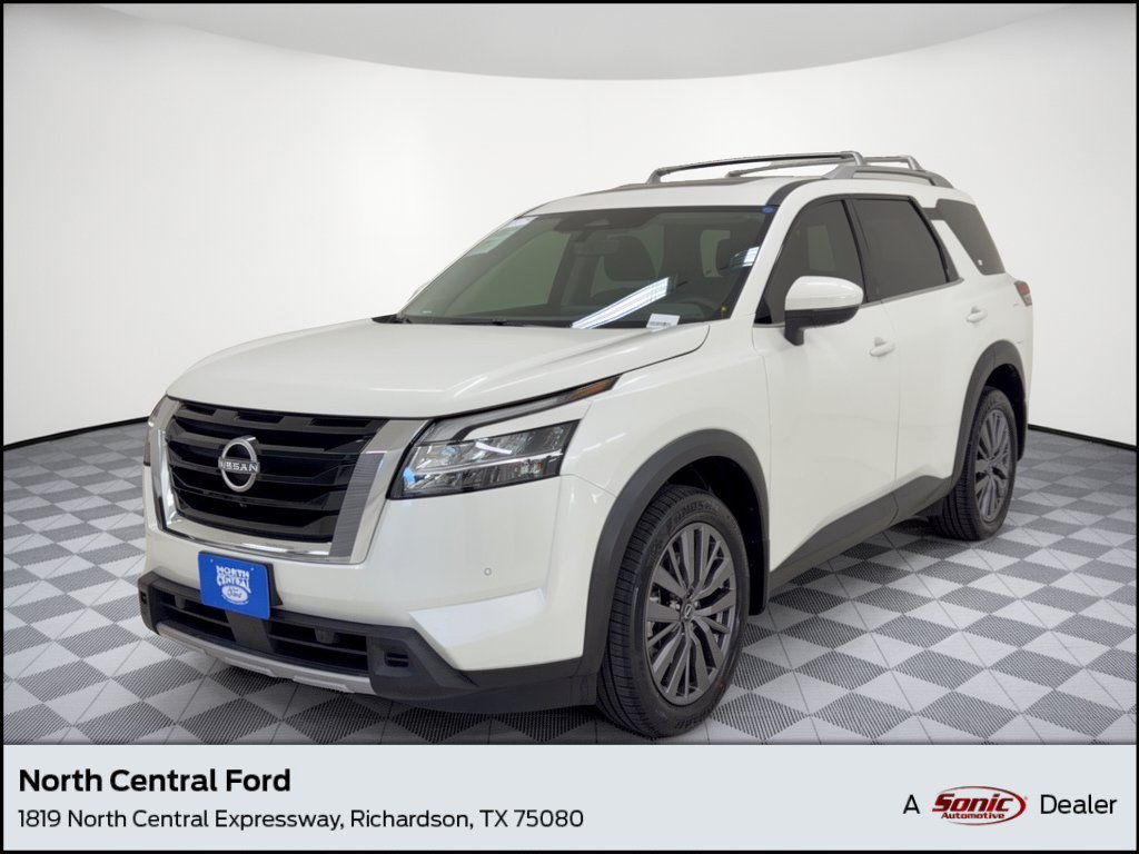 Used 2024 Nissan Pathfinder SL w/ SL Premium Package