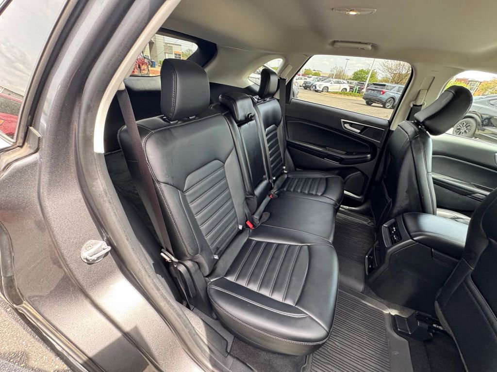 Certified 2024 Ford Edge SEL w/ Convenience Package AWD/4WD image 16