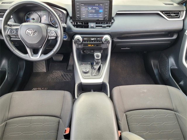 Used 2022 Toyota RAV4 SE image 13