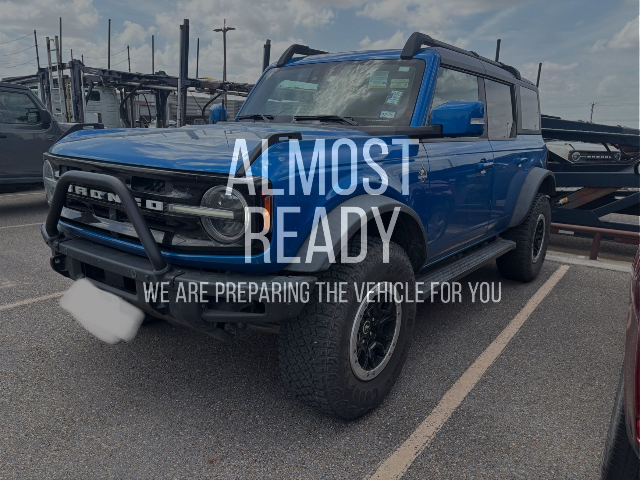 Certified 2023 Ford Bronco Outer Banks w/ Sasquatch Package AWD/4WD image 2