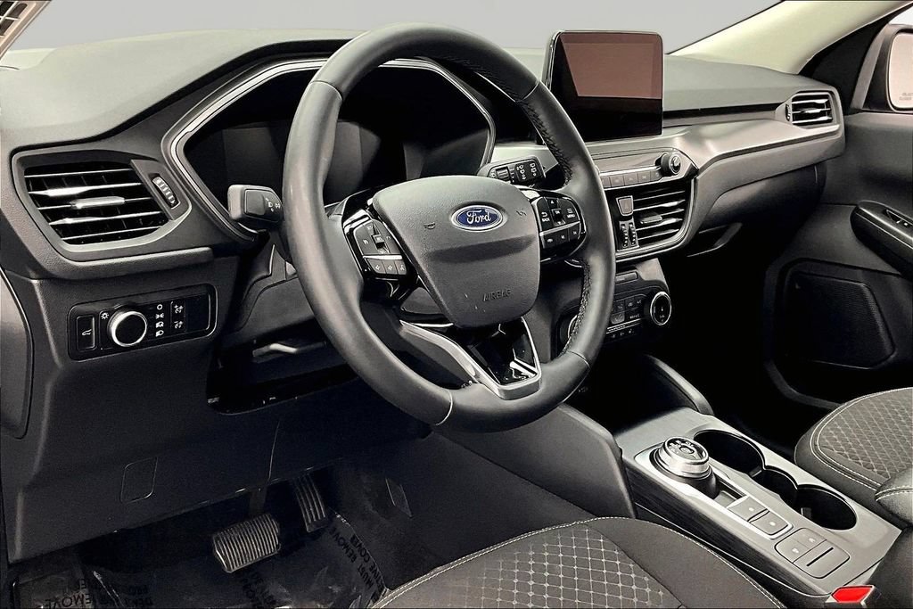 Certified 2024 Ford Escape Active w/ Cold Weather Package FWD image 14
