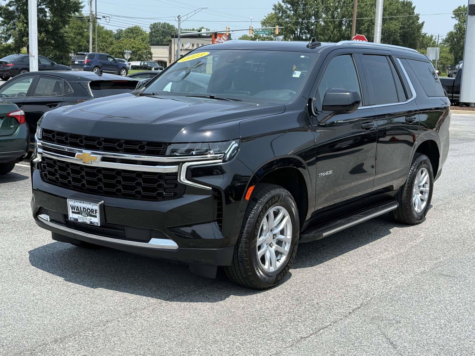 Used 2023 Chevrolet Tahoe LS w/ Driver Alert Package AWD/4WD image 5