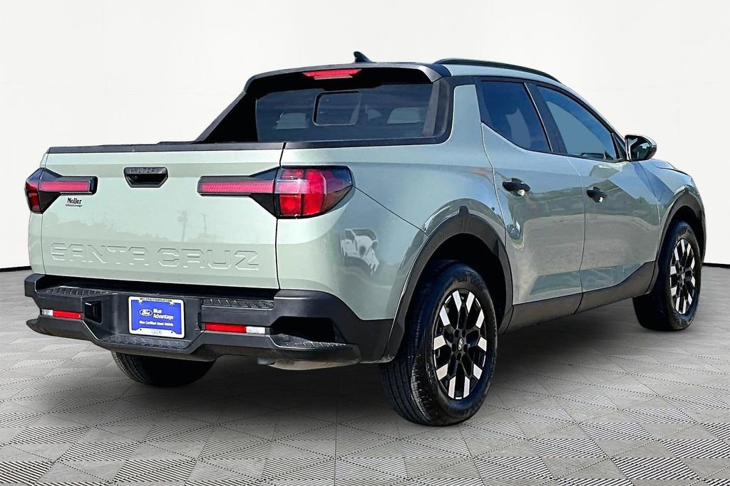Used 2025 Hyundai Santa Cruz SEL FWD image 2