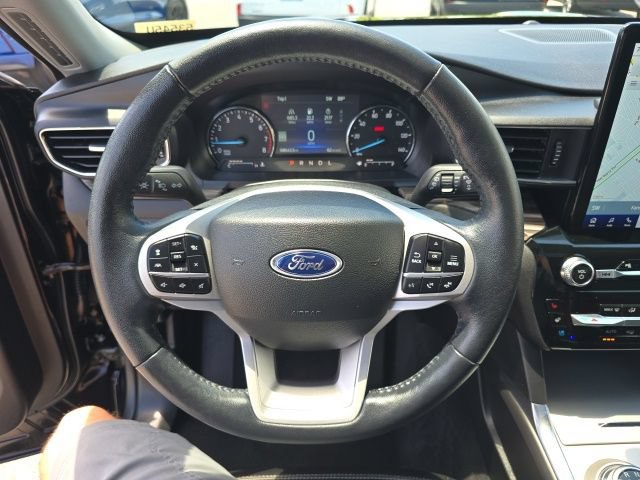 Certified 2023 Ford Explorer Limited w/ Limited Technology Package AWD/4WD image 22