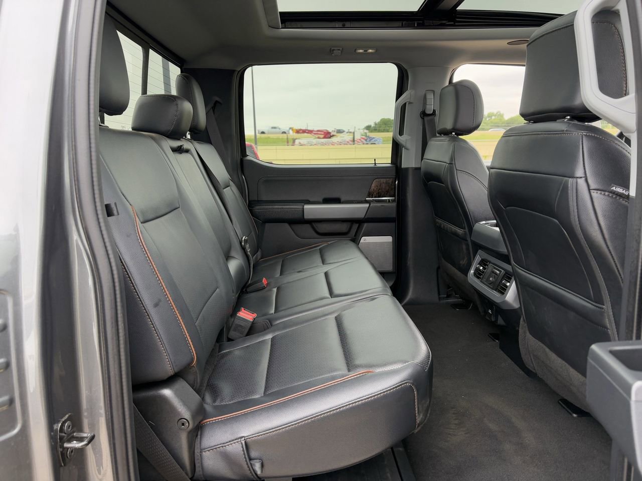 Certified 2025 Ford F250 Lariat w/ Lariat Ultimate Package AWD/4WD image 33