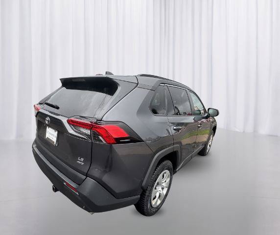 Used 2019 Toyota RAV4 LE AWD/4WD image 10
