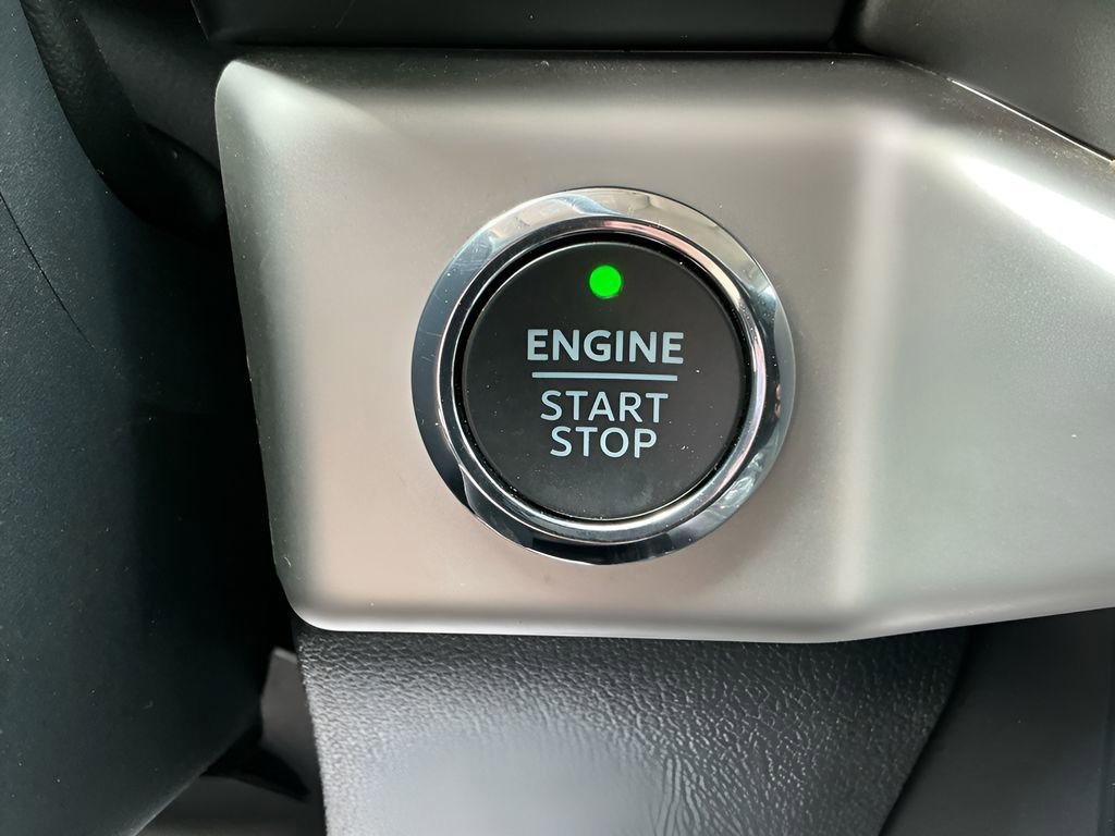 Certified 2023 Ford Expedition Max XLT image 40