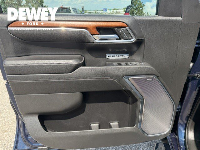 Used 2022 GMC Sierra 1500 Denali w/ Technology Package AWD/4WD image 13