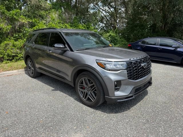 Certified 2025 Ford Explorer ST AWD/4WD image 7