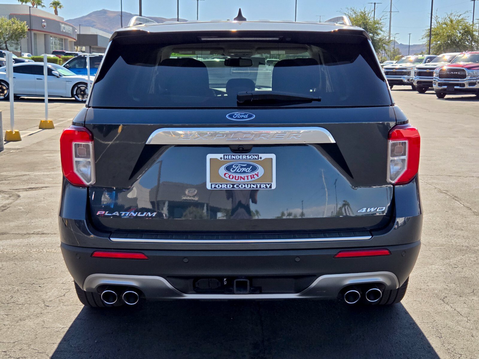 Certified 2023 Ford Explorer Platinum w/ Technology Package AWD/4WD image 5