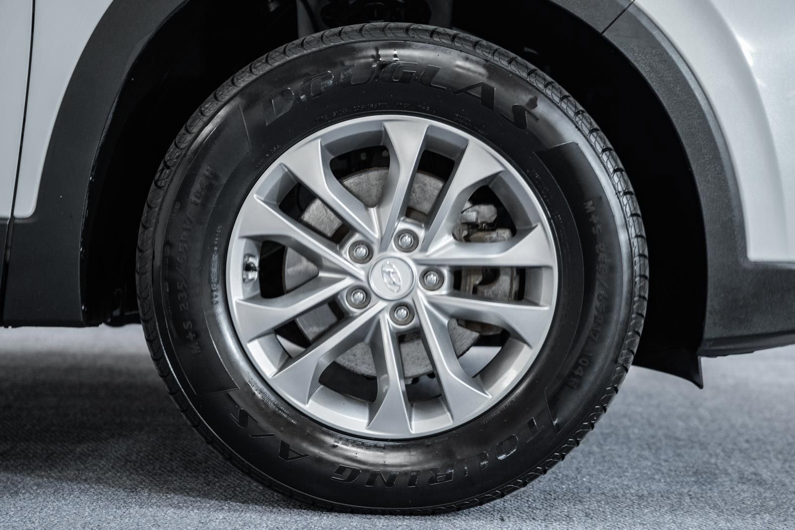 Used 2020 Hyundai Santa Fe SE image 15