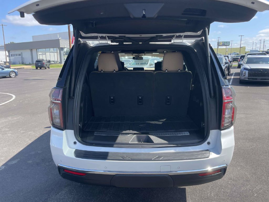 Used 2024 Chevrolet Tahoe Premier AWD/4WD image 10