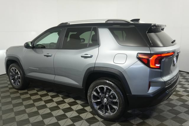 Used 2025 GMC Terrain Elevation w/ Elevation Premium Package AWD/4WD image 5